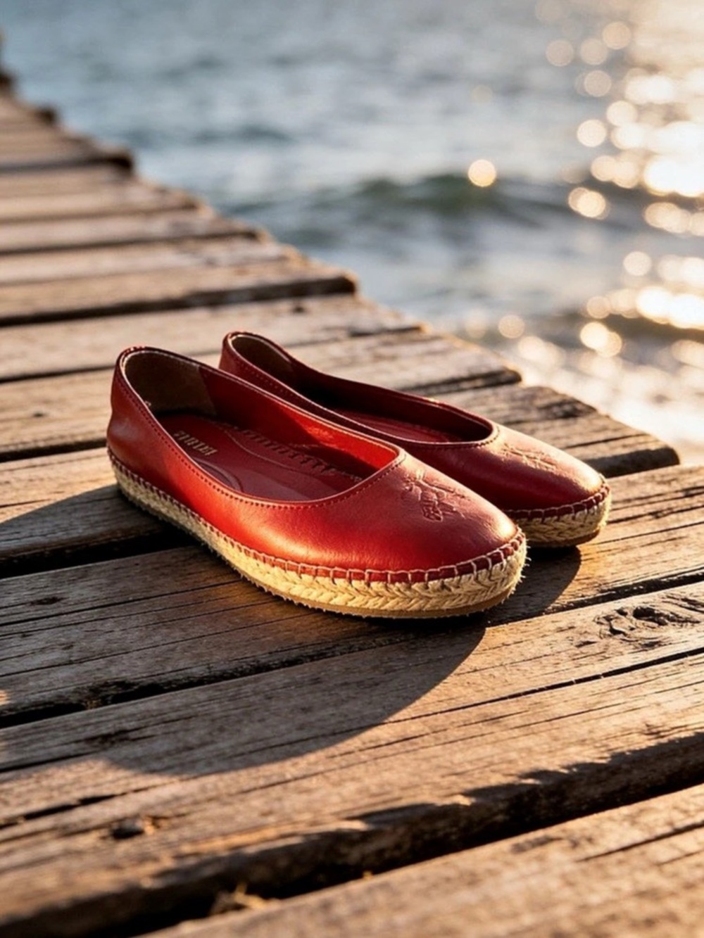 Brooks Brothers Red Espadrille Flats Sz 8 GT
